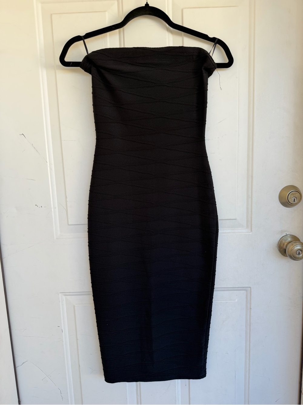 Guess Women's Black Strapless Midi Bodycon Black Bodycon Dress size M (fits S)